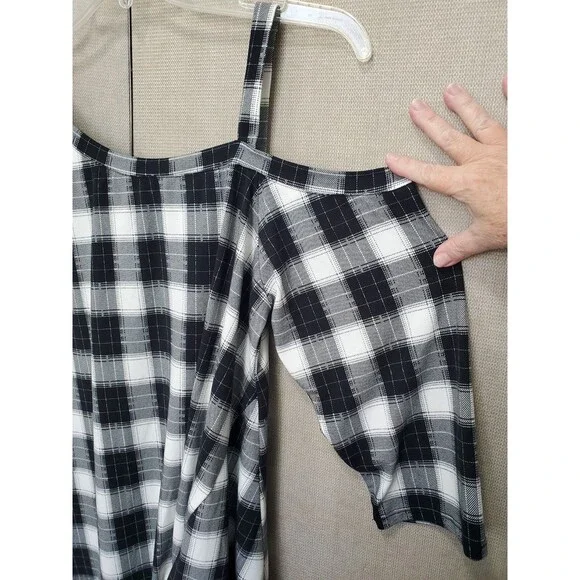 Larace Plaid Twist Front One Shoulder Tunic Size XL - Picture 3 of 6